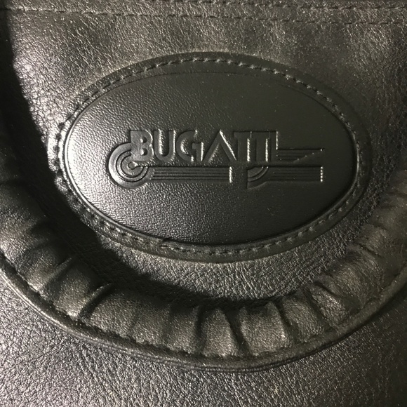Bugatti Black Soft Genuine Leather Crossbody Briefcase - Picture 2 of 3
